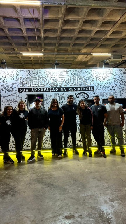 Produção de estande da Squadra Brasil marca presença no CMED 2025 — 2