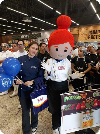 Ativação promocional Friboi com equipe e personagem da marca