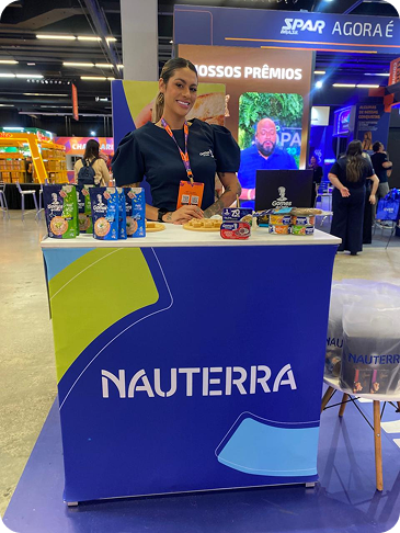 Ativação Nauterra com promotora em ponto de venda